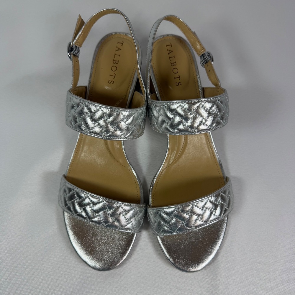 Talbots Silver Metallic Quilted Leather Block Heel Slingback Sandals Size 8M - Picture 2 of 7